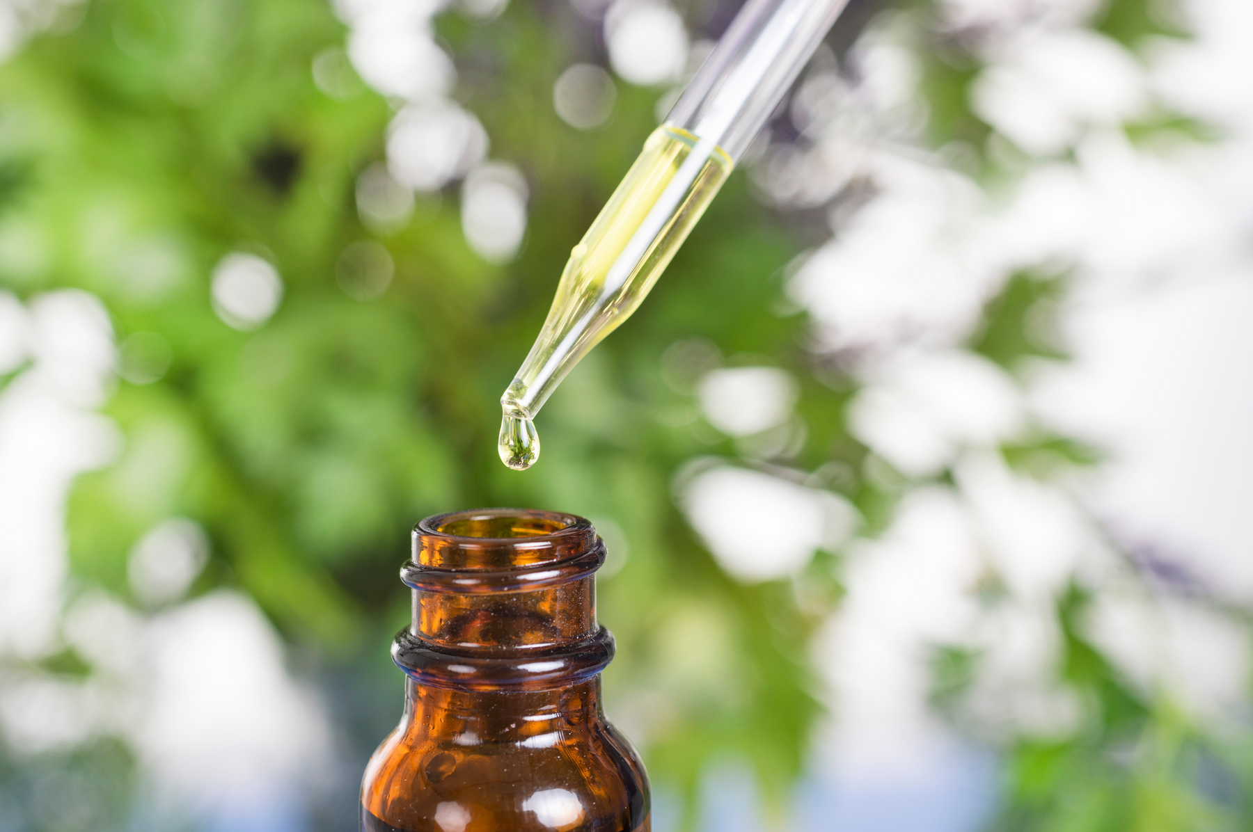 Mixing Carrier Oils with Essential Oils